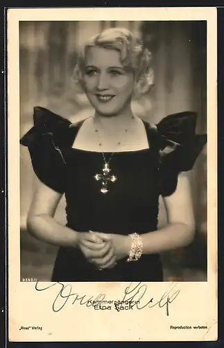 AK Opernsängerin Erna Sack im Kostüm einer Theaterrolle, Autograph