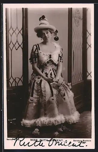 AK Opernsängerin Miss Ruth Vincent im Kleid mit Autograph