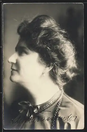 AK Opernsängerin Zdenka Fassbender in Profilansicht, Autograph