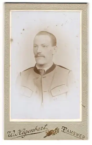Fotografie W. Hegenbart, Tamsweg, Gartengasse 2 b, Soldat in Uniform