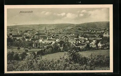 AK Münnerstadt, Ortspartie vom Feld aus gesehen
