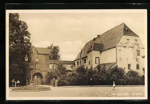AK Harzgerode, Blick zum Schloss