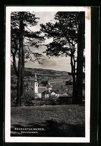 AK Dechantskirchen, Teilansicht mit Kirche und Umgebung