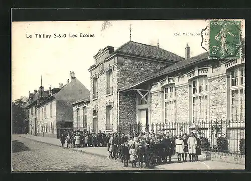 AK Le Thillay, Les Ecoles