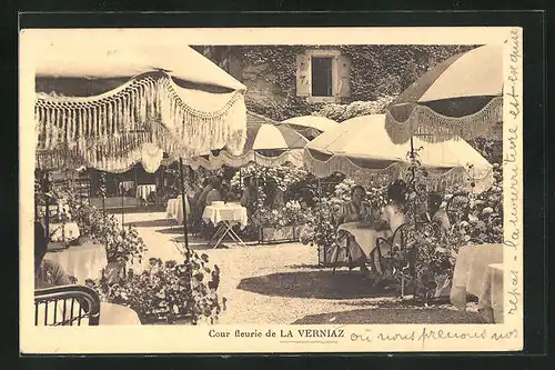 AK La Verniaz, Cour fleurie, Blumengarten