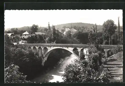 AK Hauteville-sur-Fier, Le Pont sur le Fier