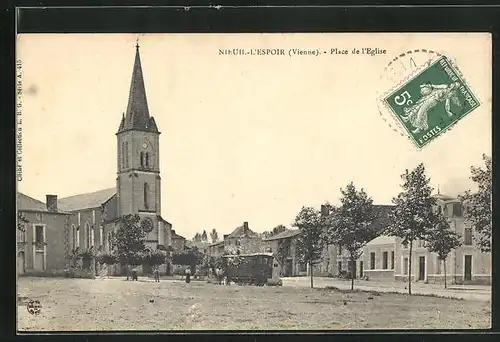 AK Nieuil-L'Espoir, Place de l'Eglise