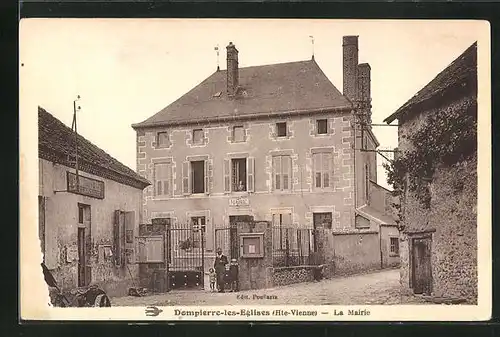 AK Dompierre-les-Eglises, La Mairie, Rathaus