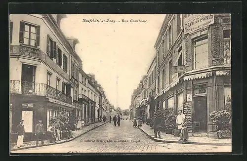 AK Neufchatel-en-Bray, Rue Cauchoise, Strassenpartie im Zentrum