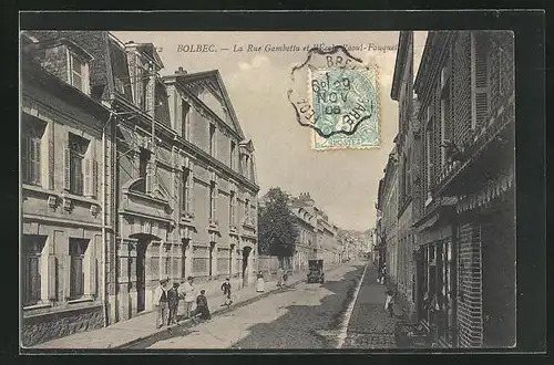 AK Bolbec, La Rue Gambetta et l`École Raoul-Fauquet