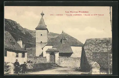 AK Aucun, Vallée d`Arrens, Église du XIVe siècle