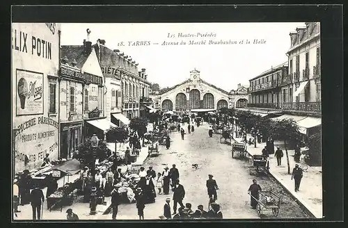 AK Tarbes, Avenue du Marché Braubauban et la Halle