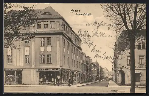 AK Apolda, Bahnhofstrasse mit Geschäft Carl Trabitzsch