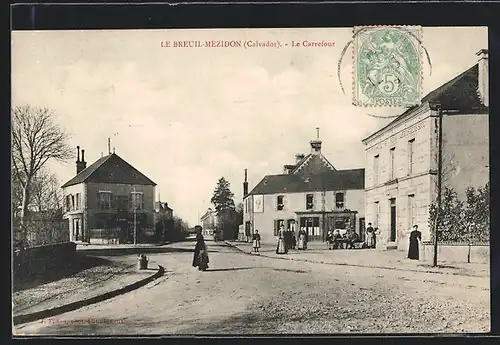 AK Le Breuil-Mezidon, Vue sur le Carrefour