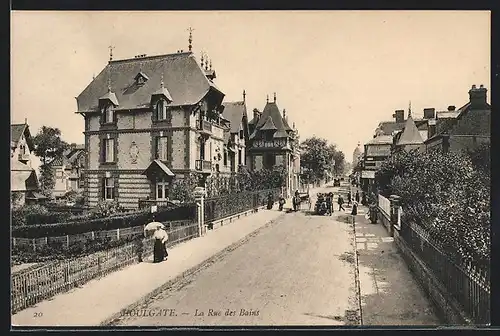 AK Houlgate, la Rue des Bains