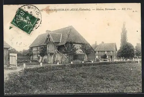 AK Crèvecoeur-en-Auge, Maison Normande