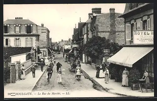 AK Houlgate, La Rue du Marché, Strassenpartie