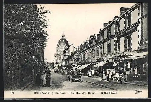 AK Houlgate, la Rue des Bains