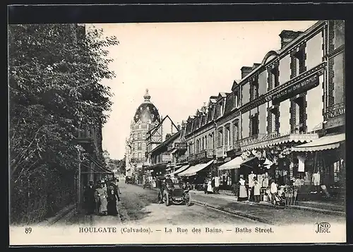 AK Houlgate, la Rue des Bains