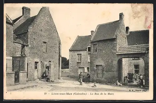 AK Lion-sur-Mer, La Rue de la Mare