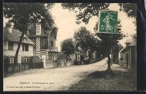 AK Dozulé, le Faubourg de Caen