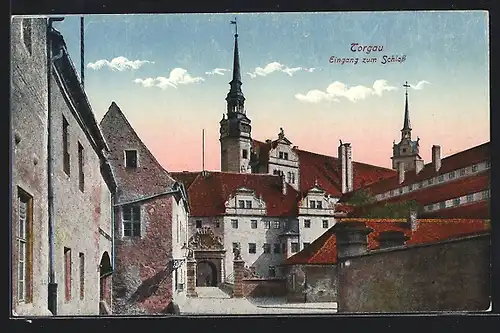 AK Torgau / Elbe, Eingang zum Schloss