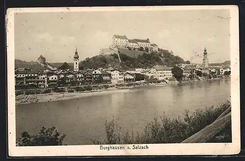 AK Burghausen a. Salzach, Panorama mit Schloss