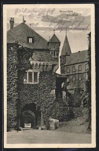 AK Braunfels, Schlosshof