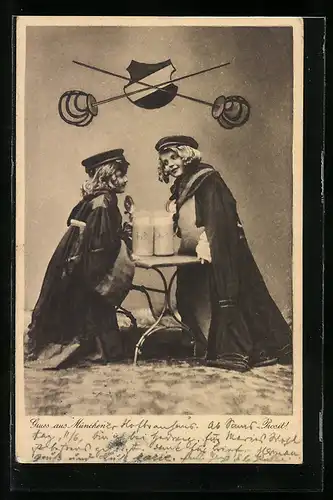 AK München, studentische Szene, zwei Münchner Kindl mit Bierkrügen