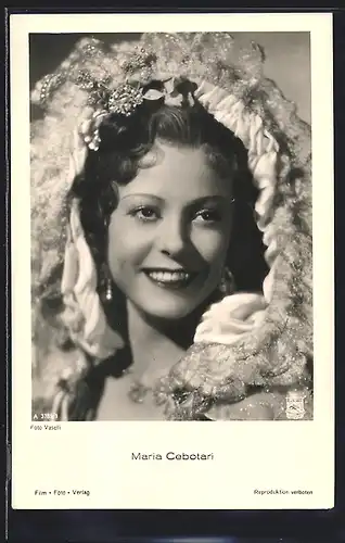 AK Schauspielerin Maria Cebotari, Portrait mit Schmuck im Haar
