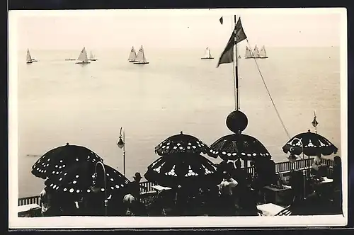 AK Neusiedl am See, Blick von der Restaurantsterrasse Das Meer der Wiener