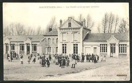 AK Siantines, La Mairie et le groupe scolaire