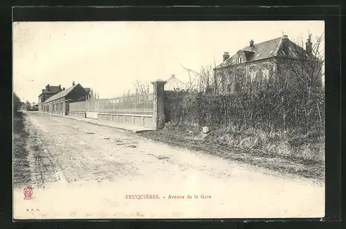 AK Feuquières, Avenue de la Gare, Strassenpartie