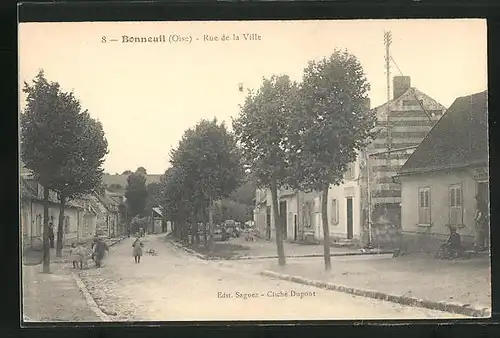 AK Bonneuil, Rue de la Ville, Strassenpartie