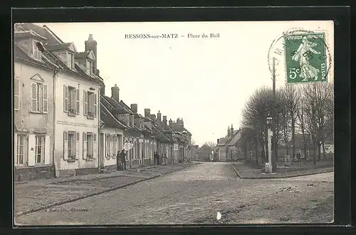 AK Ressons-sur-Matz, Place du Bail