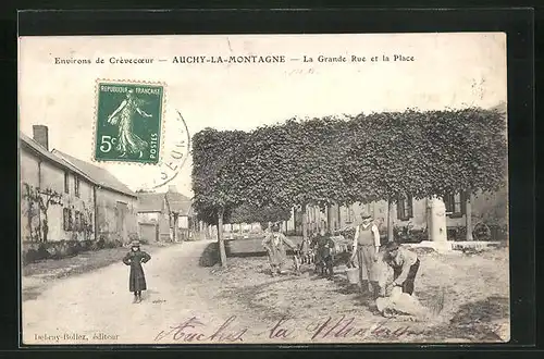 AK Auchy-la-Montagne, La Grande Rue et la Place