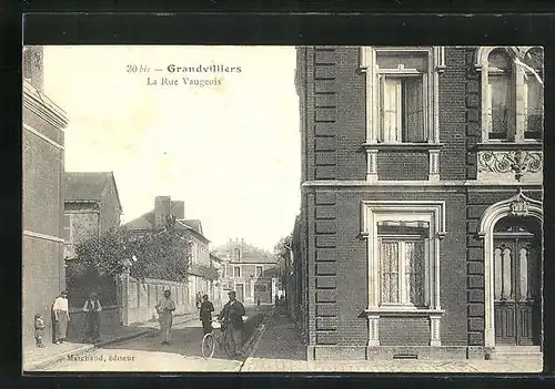 AK Grandvilliers, La Rue Vaugeois, Strassenpartie