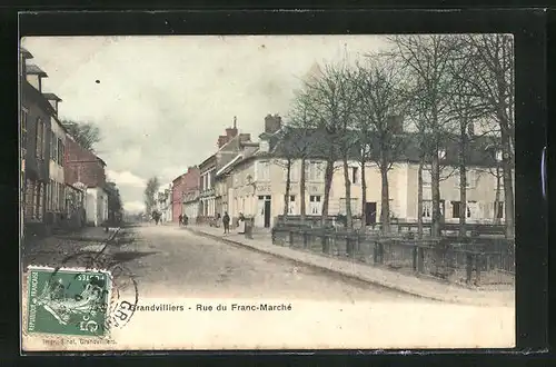 AK Grandvilliers, Rue du Franc-Marché, Strassenpartie