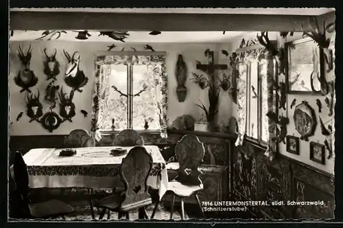 AK Untermünstertal-Münsterhalde /Schwarzwald, Gasthaus Schnitzerstube von Fritz Riesterer