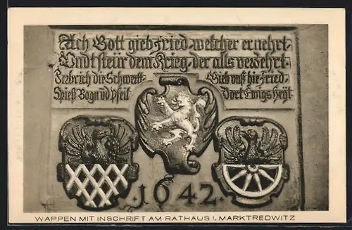 AK Marktredwitz, Wappen mit Inschrift am Rathaus