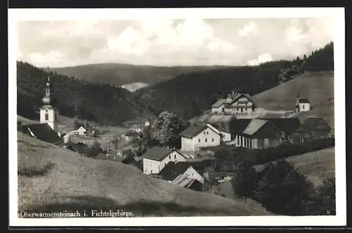 AK Oberwarmensteinach /Fichtelgebirge, Ortspartie mit Kirche