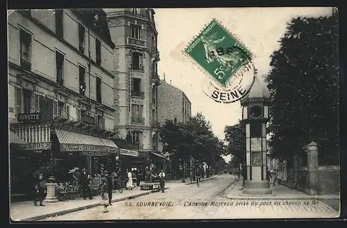 AK Courbevoie, L'avenue Marceau, prise du pont du chemin de fer