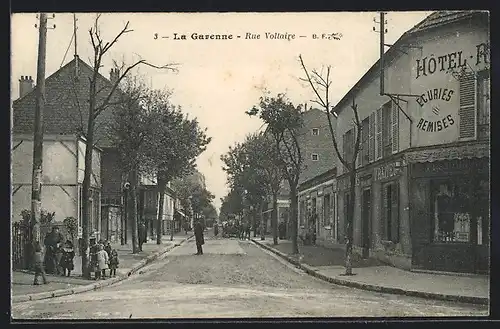 AK La Garenne, Rue Voltaire
