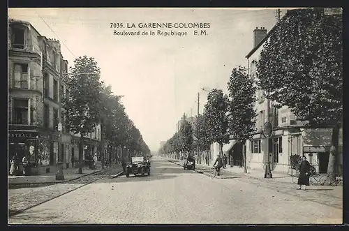 AK La Garenne-Colombes, Boulevard de la République, une voiture, un cycliste