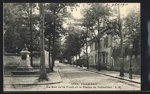 AK Clamart, La Rue de la Foret et la Statue de Schneider