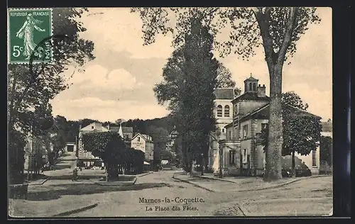 AK Marnes-la-Coquette, La Place des Fetes