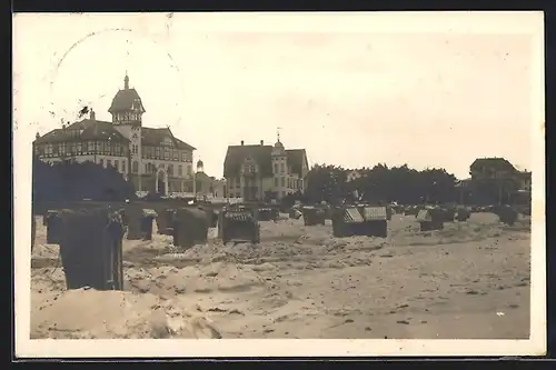 AK Arendsee /Ostsee, Strand mit Strandkörben und Hotelblick