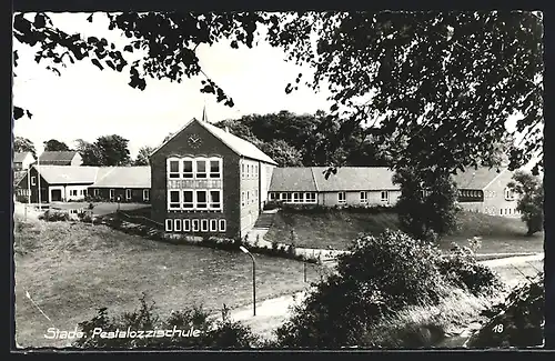 AK Stade, Pestalozzischule mit Strasse