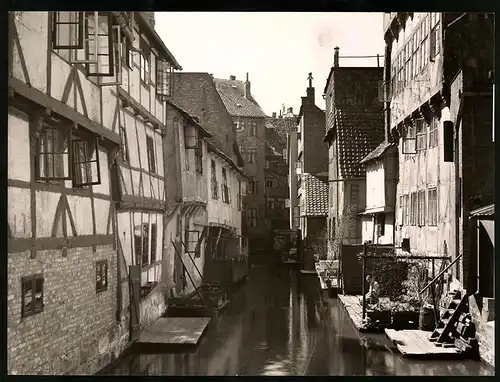 Fotografie unbekannter Fotograf, Ansicht Wolfenbüttel, Klein Venedig mit dem Oker und alten Wohnhäusern, Fachwerkbau