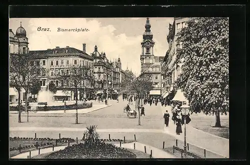 AK Graz, Bismarckplatz mit Passanten